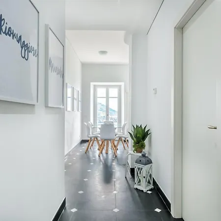 Salty Sky Flat , Terre Marine * Corniglia